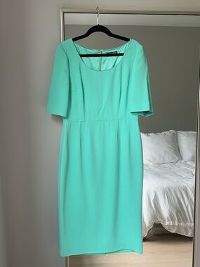 Dolce & Gabbana Green Short Sleeve Knee Length Sheath Dress NWT Size 50 IT